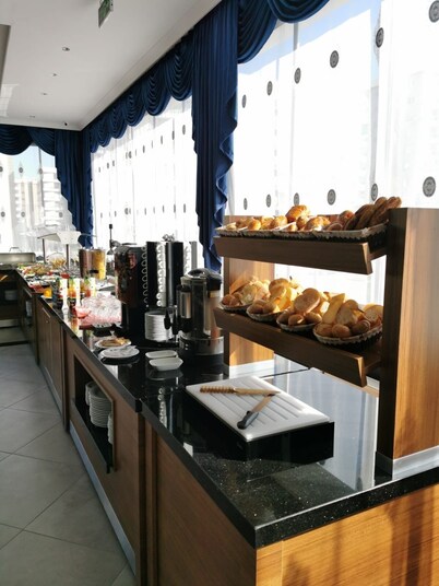 金玫瑰豪华酒店