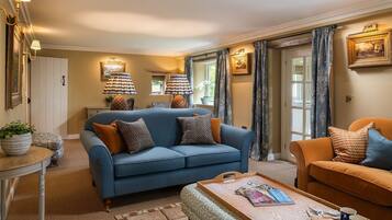 TV, fireplace, stereo, offices