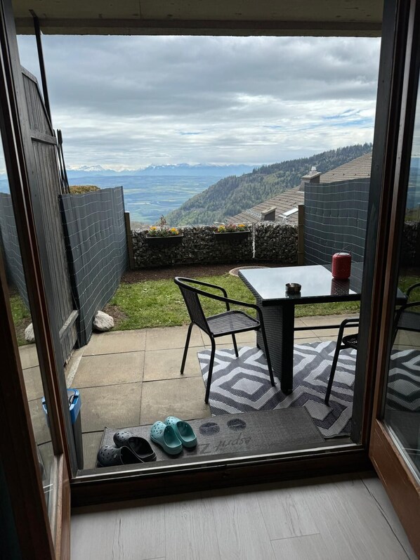 Interior - Studio in the heart of nature (Sainte-Croix)