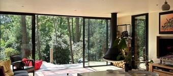 Treehouse, near beach, fireplace, garden, parking