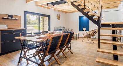 Charming Renovated Barn with Private Courtyard, Near Nantes and St Nazaire