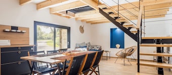 Charming Renovated Barn with Private Courtyard, Near Nantes and St Nazaire