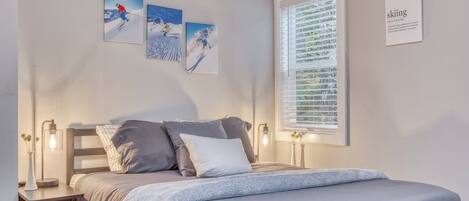 8 Schlafzimmer, Schreibtisch, Bügeleisen/Bügelbrett, WLAN