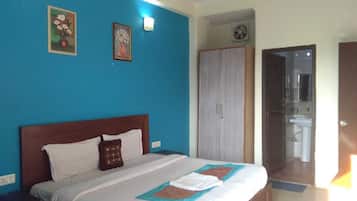 Double Room, City View | Free WiFi