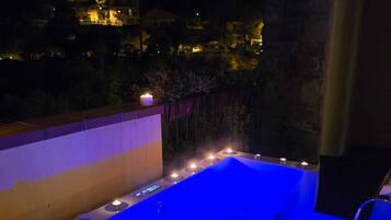 Suite, Balcony, Mountain View | Premium bedding, memory foam beds, free wired internet, bed sheets