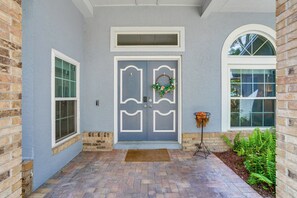 House (3 Bedrooms) | Interior - Screened Lanai + Fenced Yard: Luxe Orlando Home (Orlando)