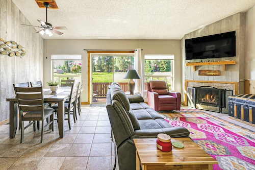 4 Mi to Hot Springs: Pagosa Springs Condo