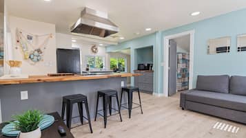 House (2 Bedrooms) | Front of property