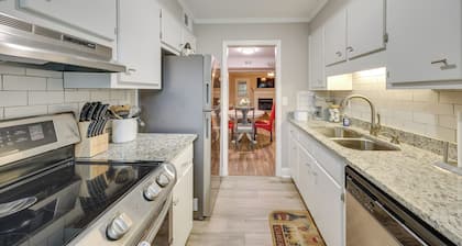 Quaint Augusta Townhome: 3 Mi to the Masters!