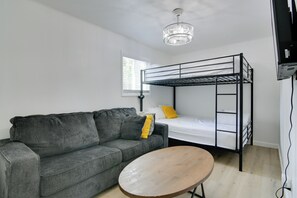 Apartment (1 Bedroom) | Interior - Pool & Dock Access: Apt on Table Rock Lake (Kimberling City)