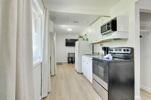 Apartment (0 Bedroom) | Interior