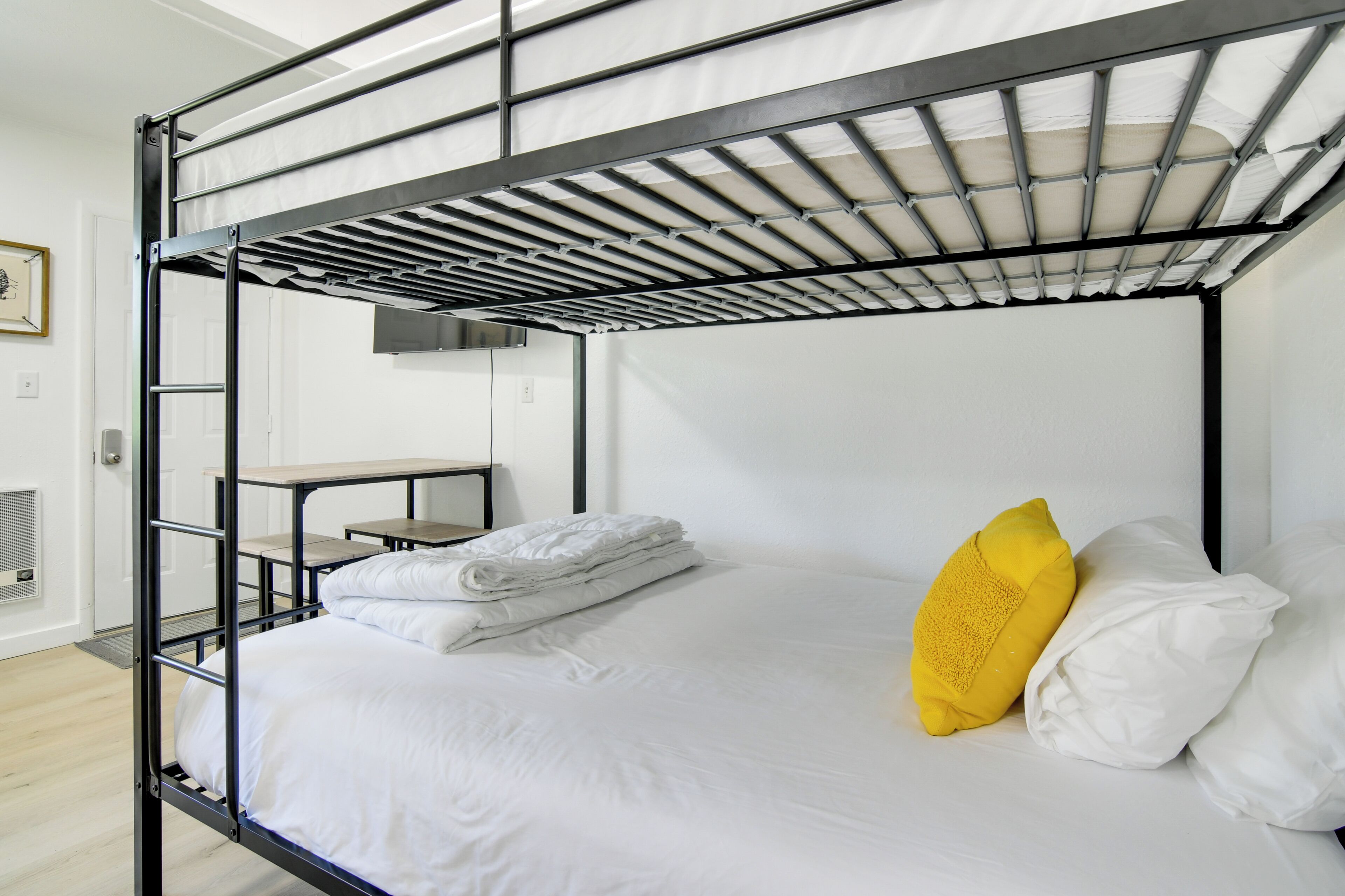 Apartment (0 Bedroom) | Interior