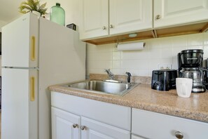 Apartment (0 Bedroom) | Interior