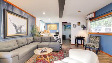 Casa (2 Bedrooms) | Interior