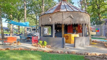 Apartment (0 Bedroom) | Interior