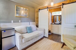 Apartment (0 Bedroom) | Interior