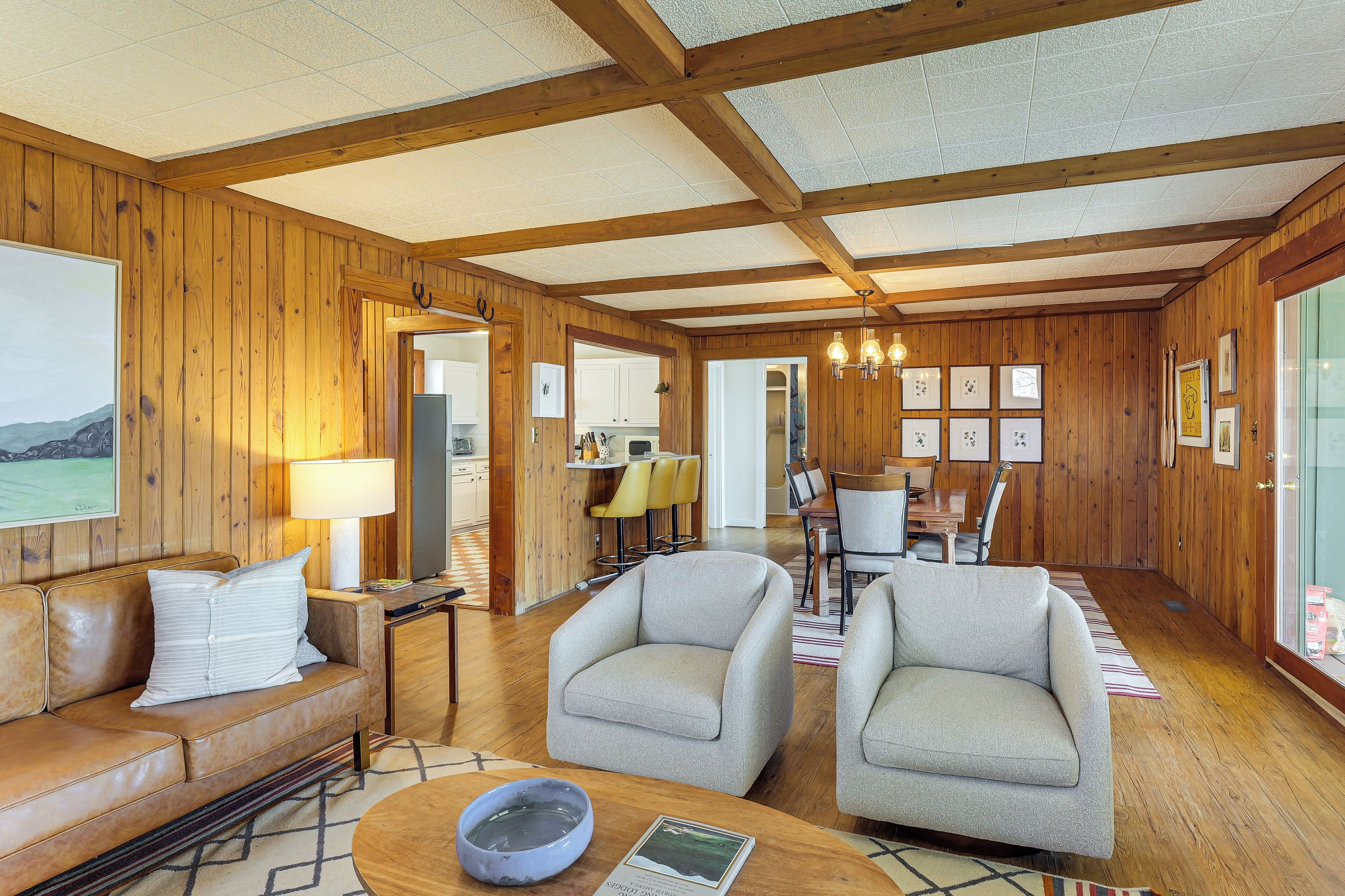 House (2 Bedrooms) | Interior