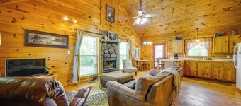 Picturesque Oklahoma Cabin on 80 Acres w/ Views!
