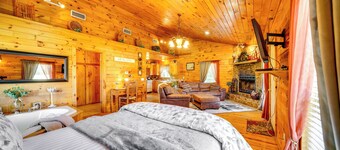 Scenic Oklahoma Studio Cabin on 80 Acres w/ Views!