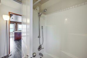 Cottage (2 Bedrooms) | Interior