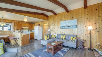 Cottage (2 Bedrooms) | Interior