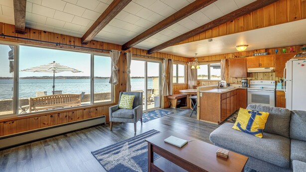 Cottage (2 Bedrooms) | Interior