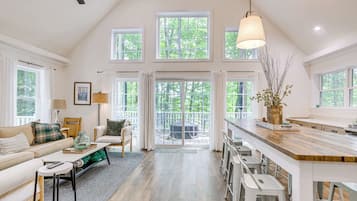 Rumah (5 Bedrooms) | Interior