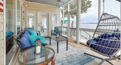 Waterfront Bliss: Wheeler Lake Retreat w/ Dock!