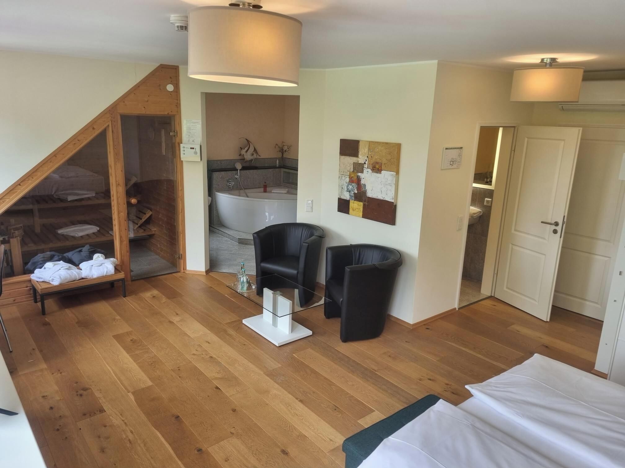 Junior Double Room | In-room safe, desk, laptop workspace, blackout drapes