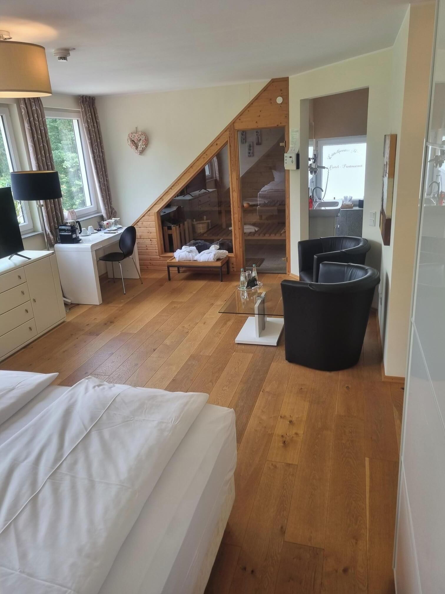 Junior Double Room | In-room safe, desk, laptop workspace, blackout drapes