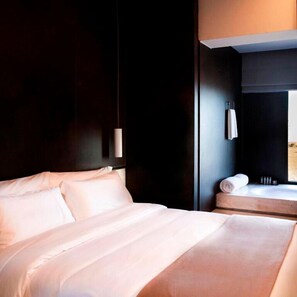 In-room safe, free WiFi - Al Faya Retreat by Sharjah Collection (Al Madam)