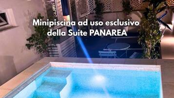 Luxury Studio Suite, Partial Sea View | In-room safe, desk, blackout drapes, soundproofing