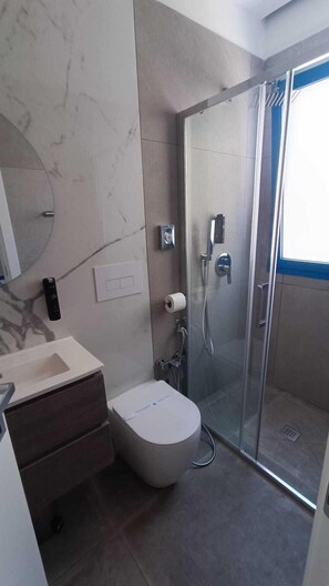 Shower, free toiletries, hair dryer, slippers - Panhouse (Palermo)