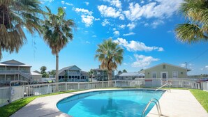 Pool - Kontiki Beach Resort #317 | Canal-Front View + Pool Access! (Rockport)