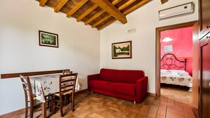 Interior - House in the Maremma with garden, pool and WiFi in Tuscany (roccastrada)