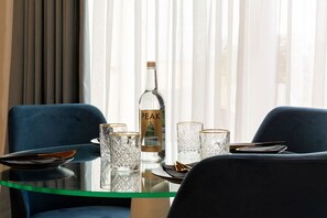 Executive Studio Suite | Living area