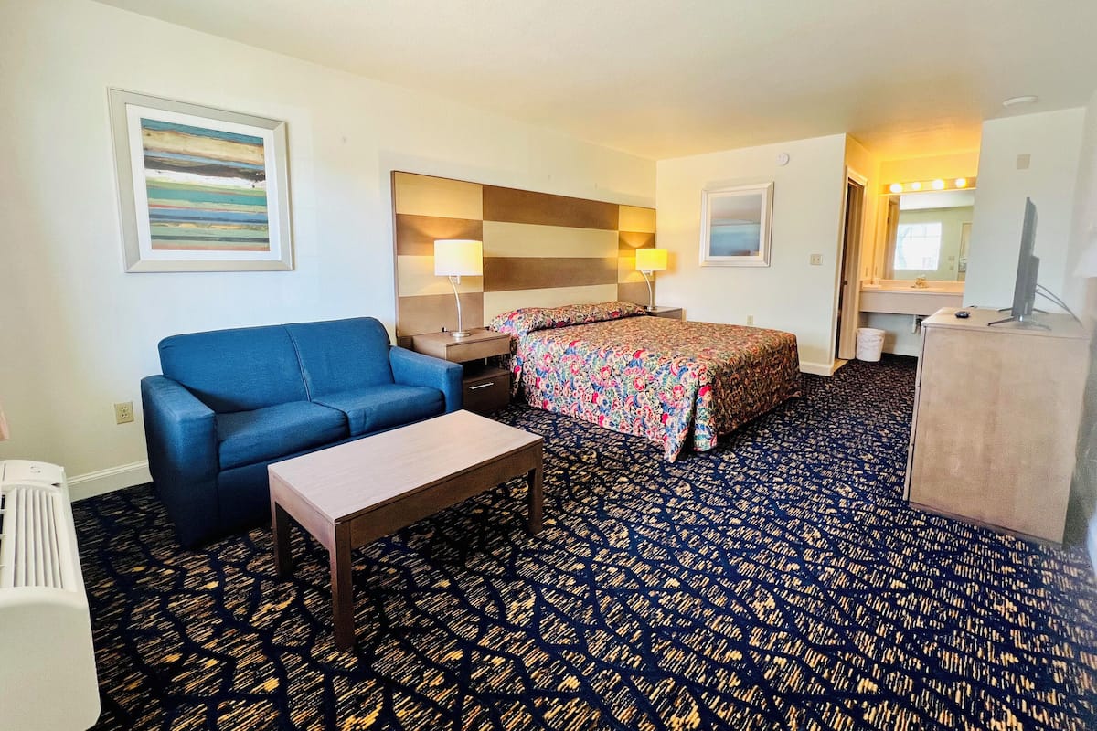 Comfort Single Room | Desk, laptop workspace, free WiFi