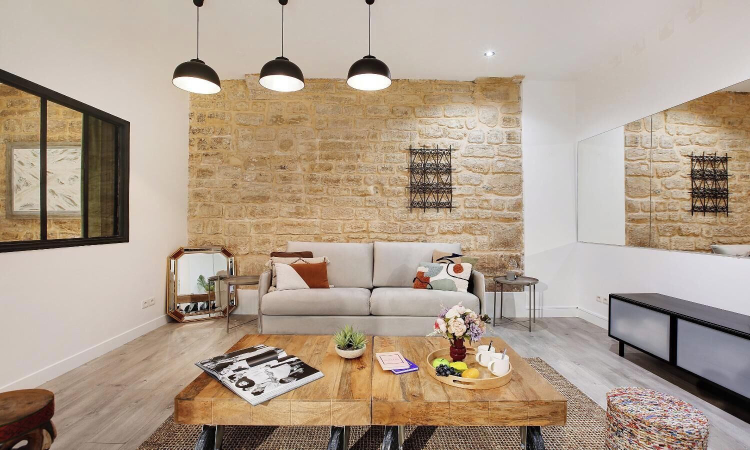 Télévision, chaîne hi-fi