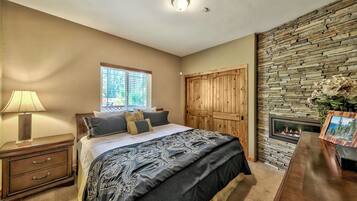 5 bedrooms, iron/ironing board, free WiFi, bed sheets