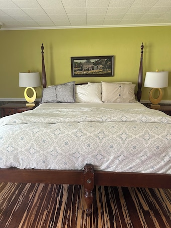 Basic Room, Mountain View | Free WiFi, bed sheets