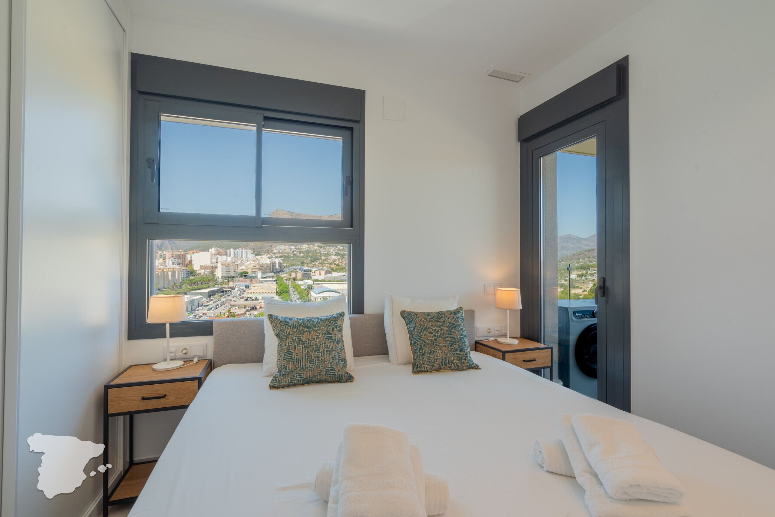 3 bedrooms, iron/ironing board, free WiFi, bed sheets