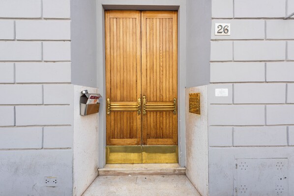 Front of property - Mattonaia by Mmega (Florence)