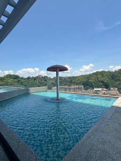 Icon Residence Luxury Condo