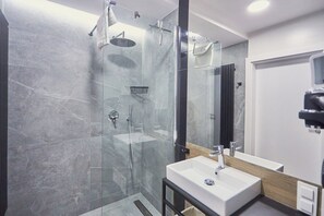 Junior Suite | Bathroom