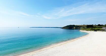 Harbour sea views in town centre | Headland View
