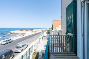 Apartment | 1 bedroom - The Sea Outside Apartment 02 by Wonderful Italy (Bari)