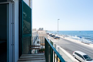 Apartment | 1 bedroom - The Sea Outside Apartment 02 by Wonderful Italy (Bari)
