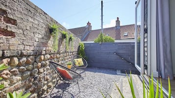 House | Meja