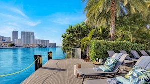 House | Internet - Spectacular Studio Amazing Amenities Bay View (Hallandale Beach)