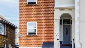 House | Bahagian luar